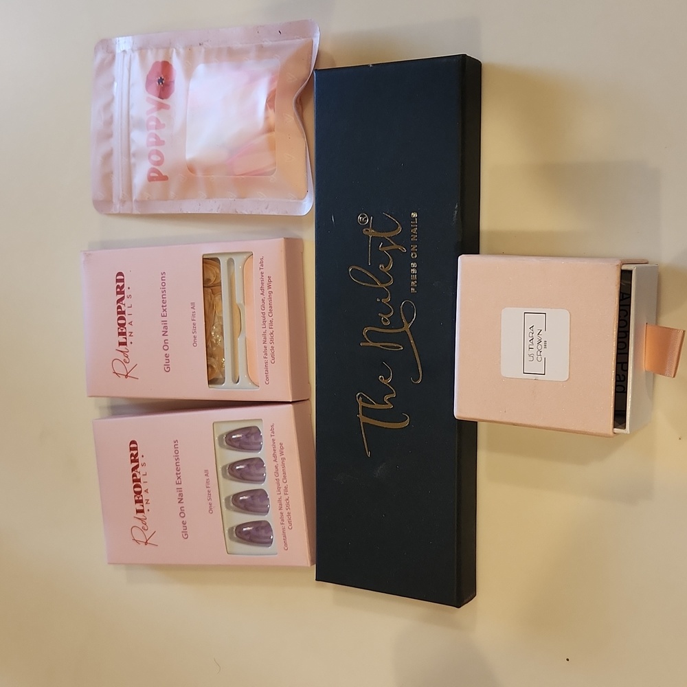 Press On Nails Bundle, 4 sets in Various Shades of Pink & Purple